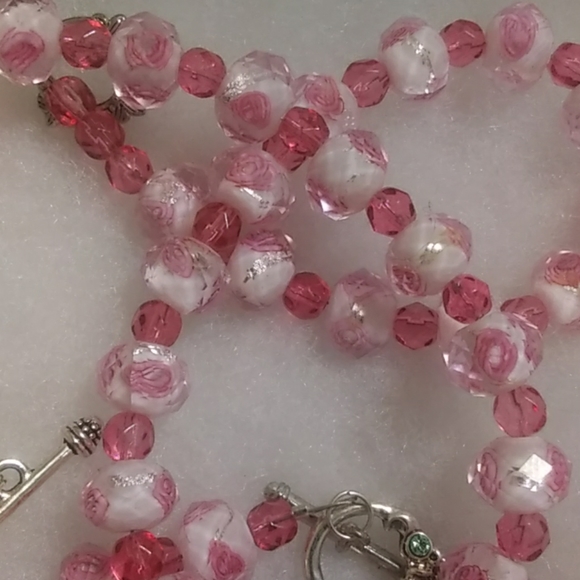 Gorgeous vintage glass necklace - Picture 8 of 8